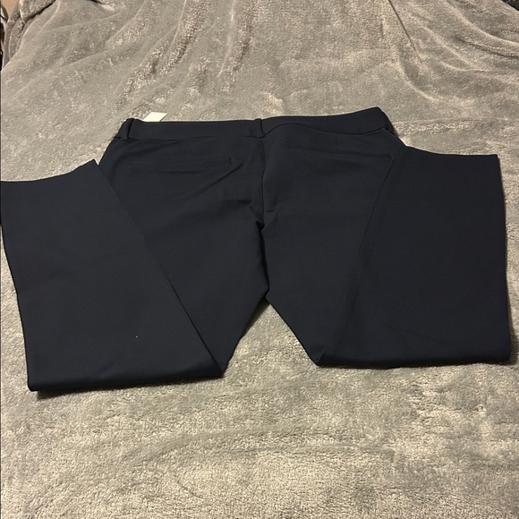 Old Navy Women's Navy Pixie Pants - Picture 3 of 3